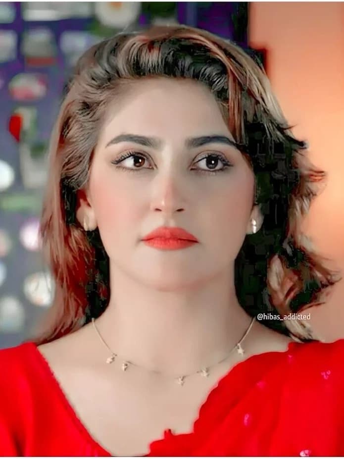 Hiba Bukhari... a famous Pakistani TV actress... thumbnail