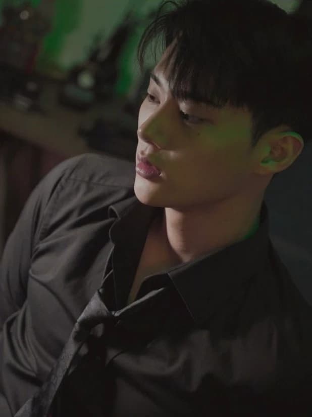 Hyun woo thumbnail