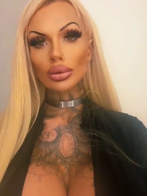 Bryttany  thumbnail