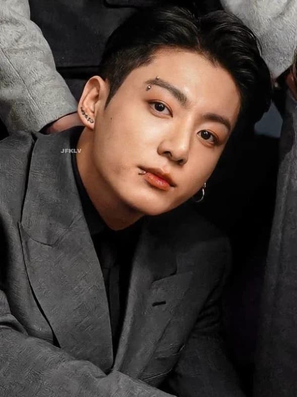 Jeon Jungkook thumbnail