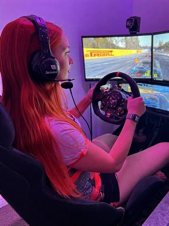 Jana - Simracerin thumbnail