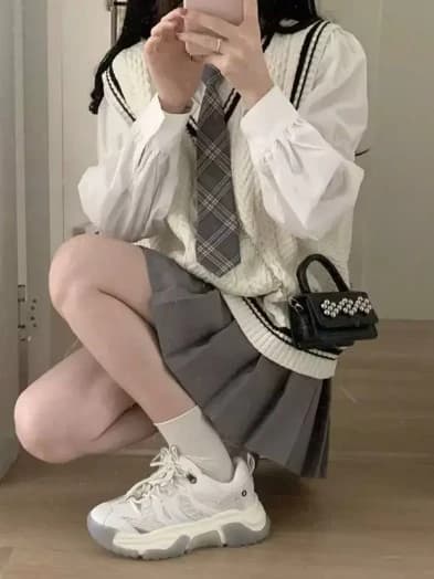 Jun-Hee thumbnail