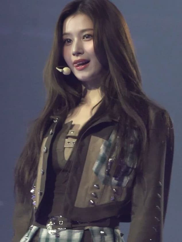 sana minatozaki thumbnail
