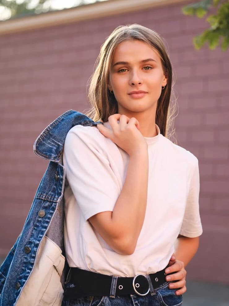 HOT TEEN thumbnail