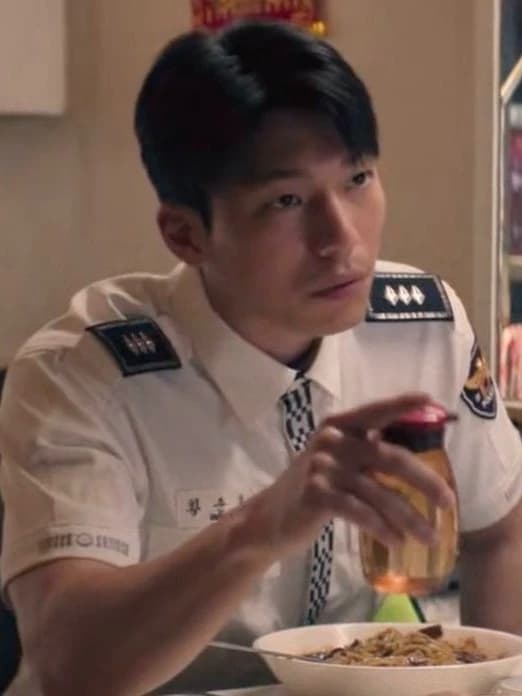 Hwang Jun-Ho thumbnail