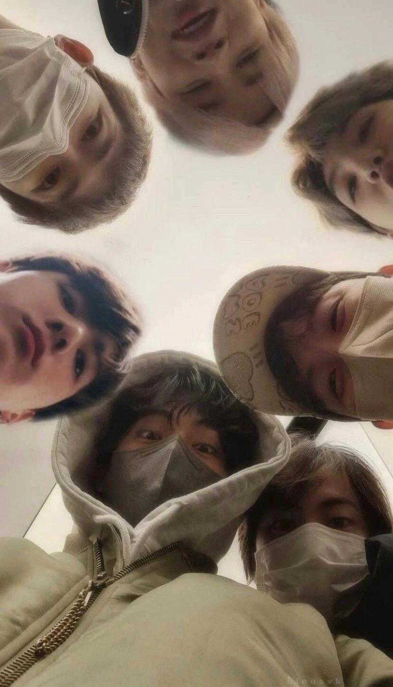 BTS  thumbnail