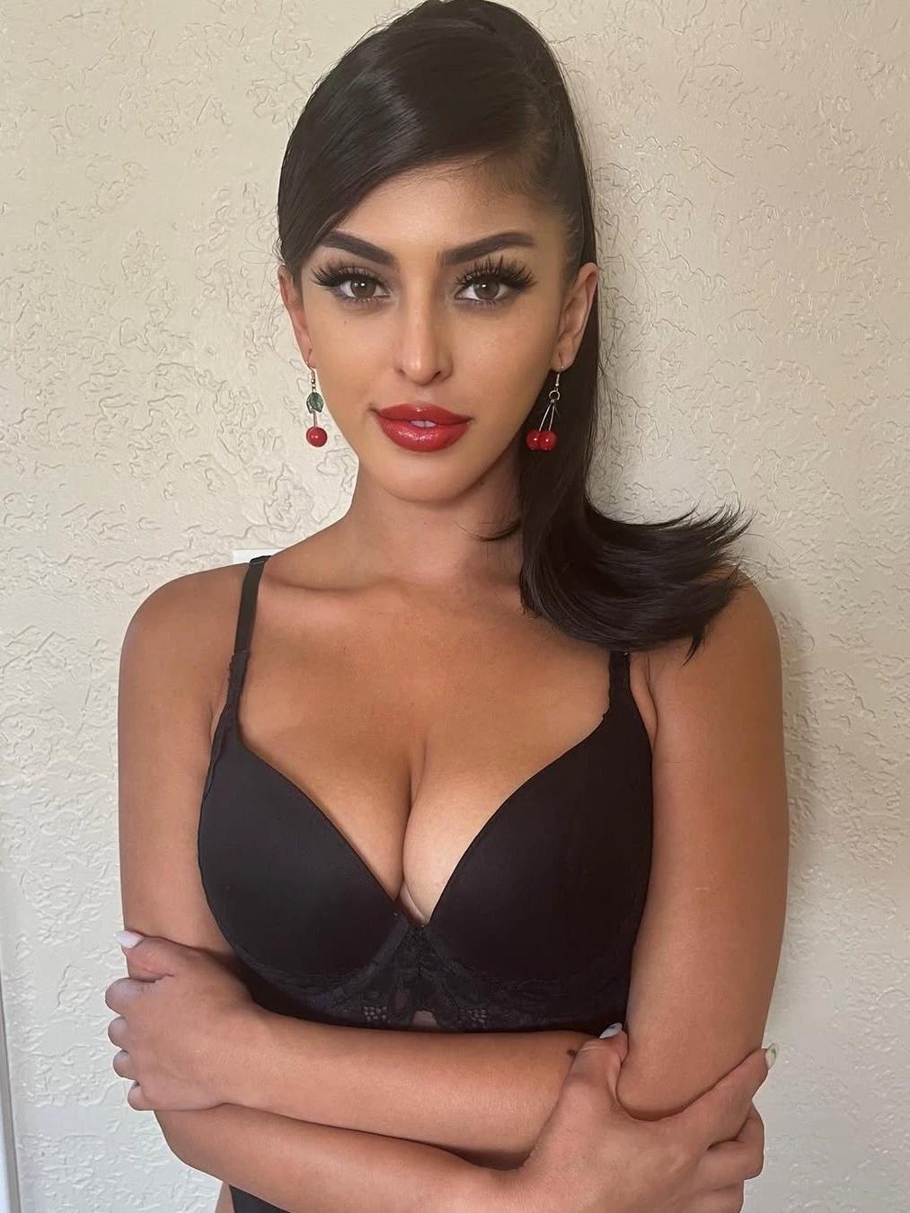 Sophia Leone thumbnail
