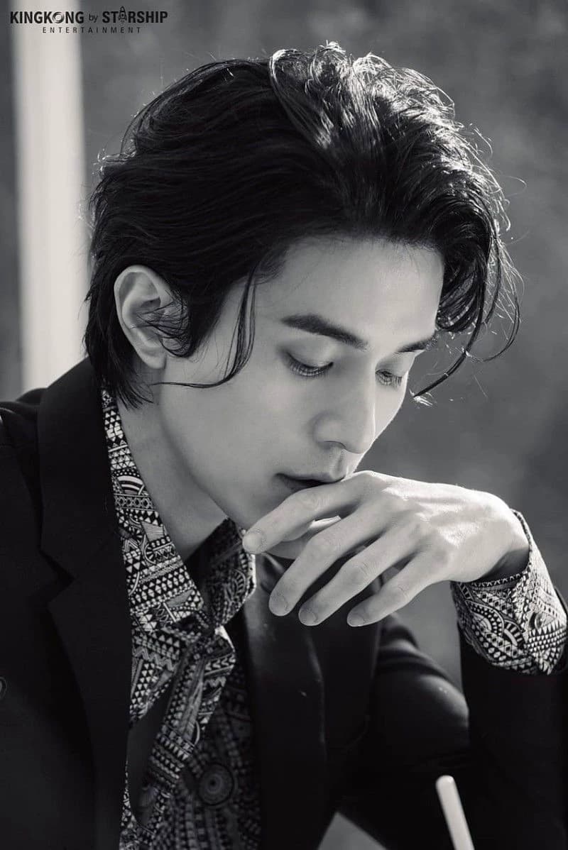 Lee Dongwook thumbnail