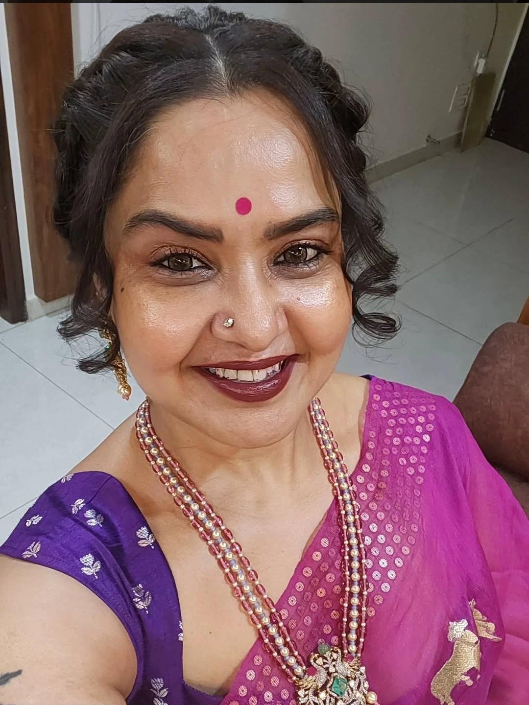 Pragathi actress thumbnail