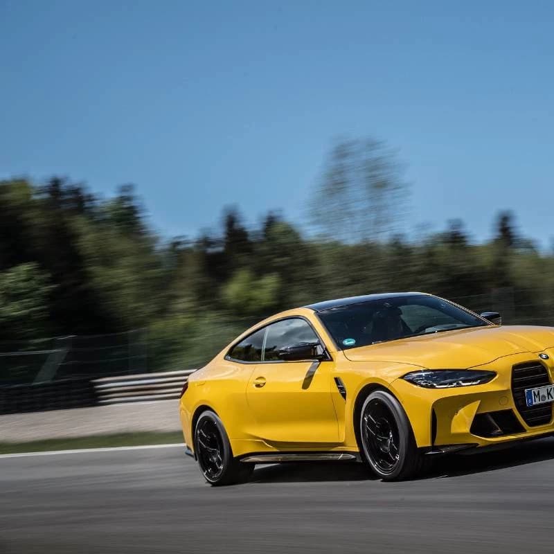 BMW M4 thumbnail
