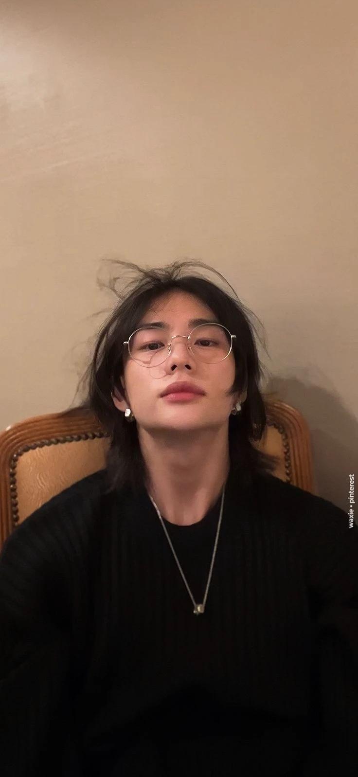 Hyunjin thumbnail