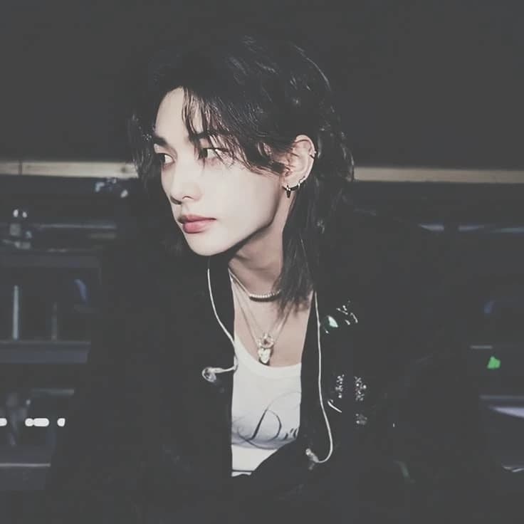 Hyunjin thumbnail