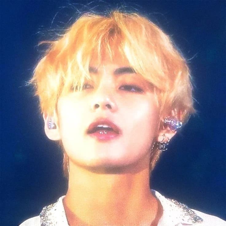 Kim Taehyung thumbnail