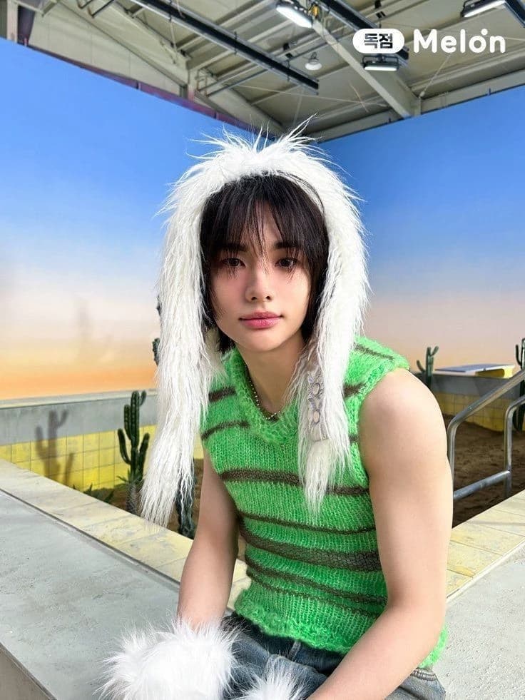 Hyunjin●•○•● thumbnail