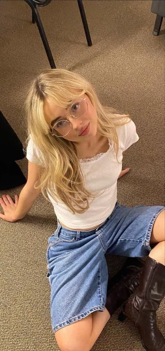 Sabrina carpenter  thumbnail