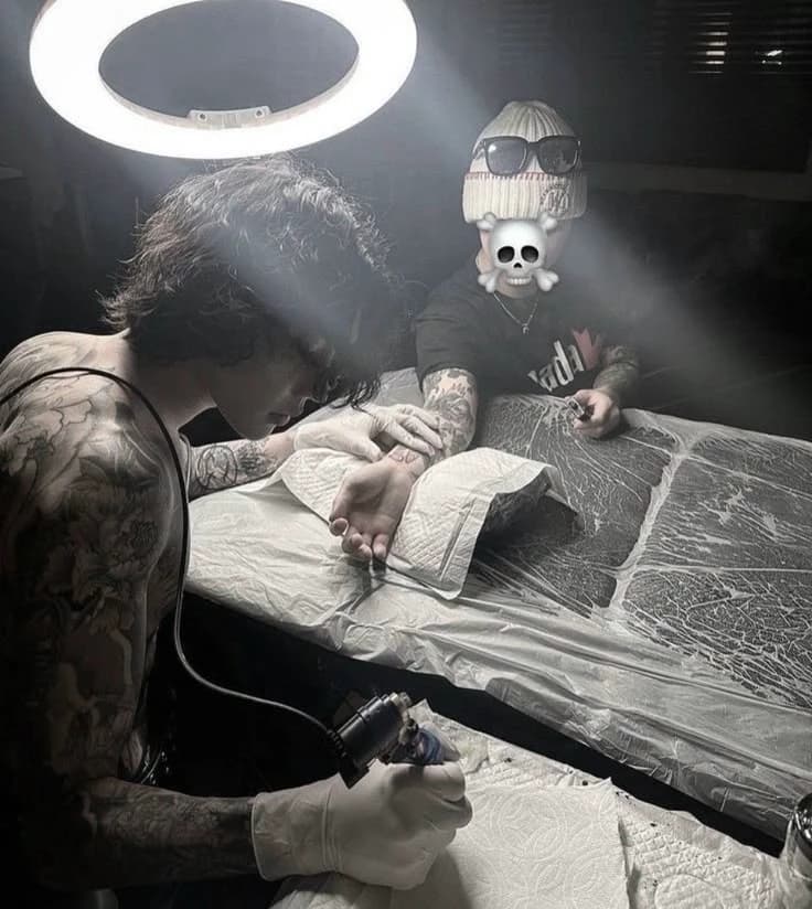 Tattoo artist  thumbnail