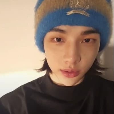 Hwang Hyunjin thumbnail
