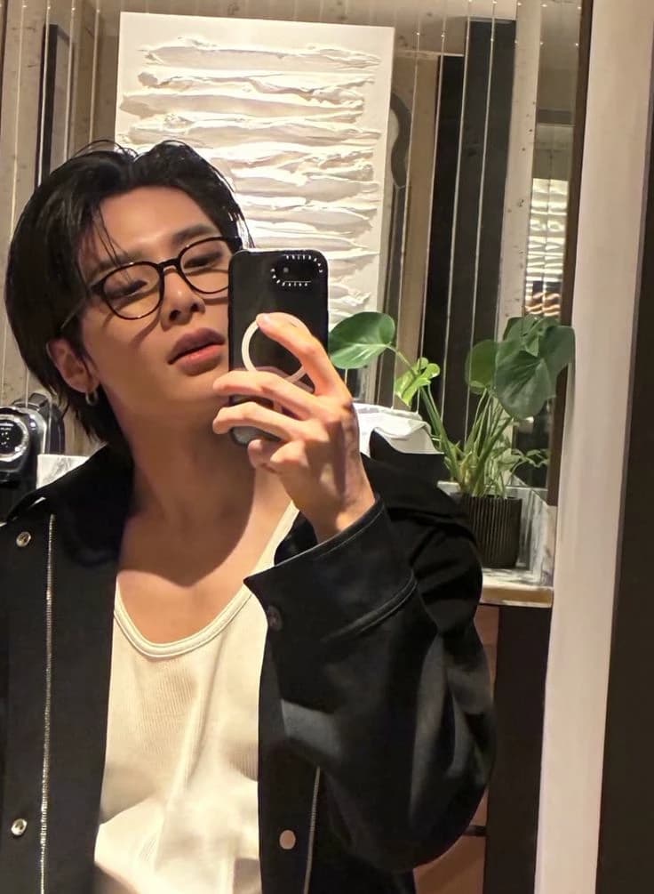 Yang Jeongin - BL thumbnail