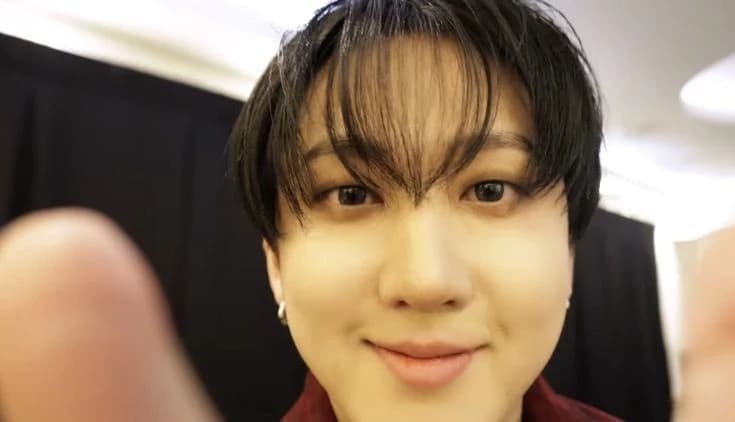 Stray kids roomates thumbnail