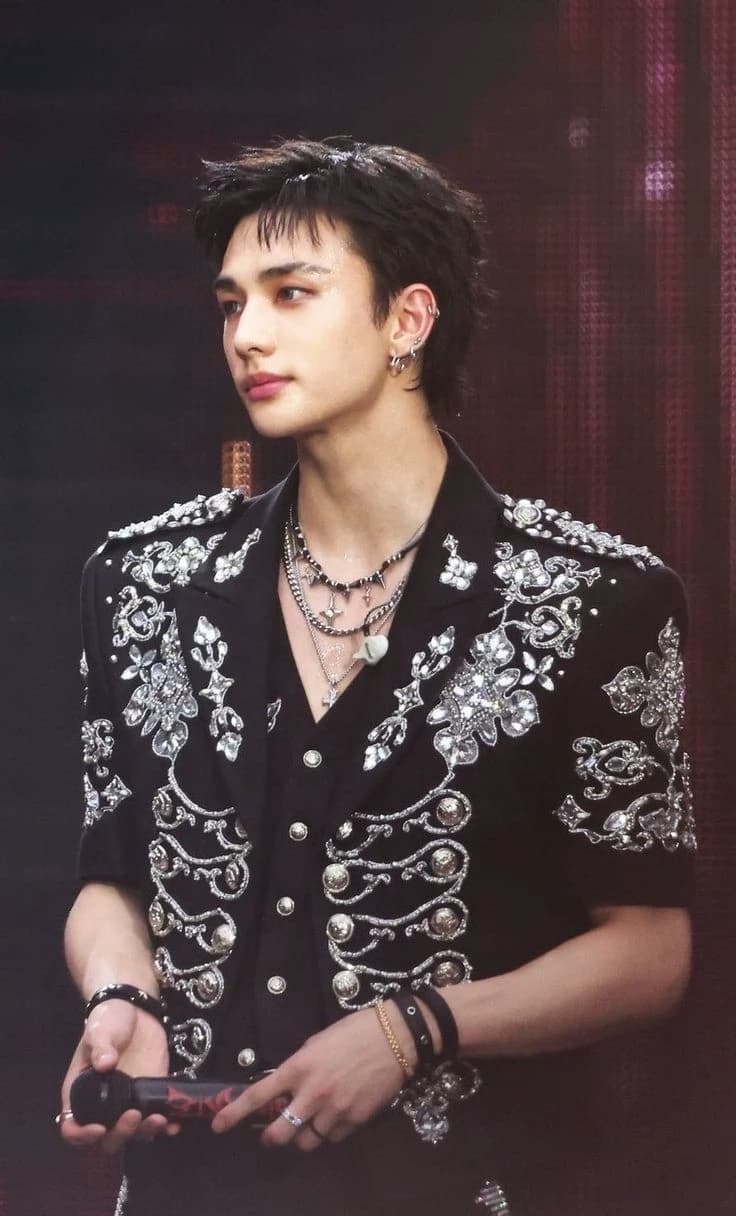 Hyunjin  thumbnail