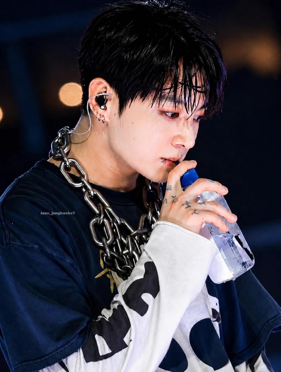 Jeon Jungkook thumbnail