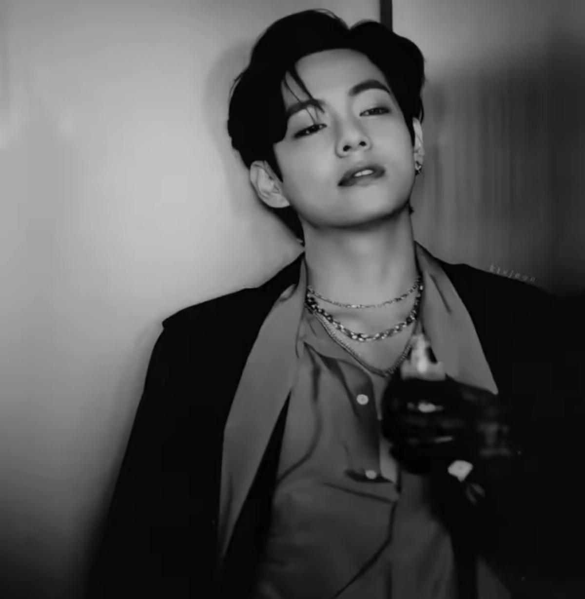Kim Taehyung (Yakuza mafia boss, the most dangerous, handsome, and richest man)  thumbnail