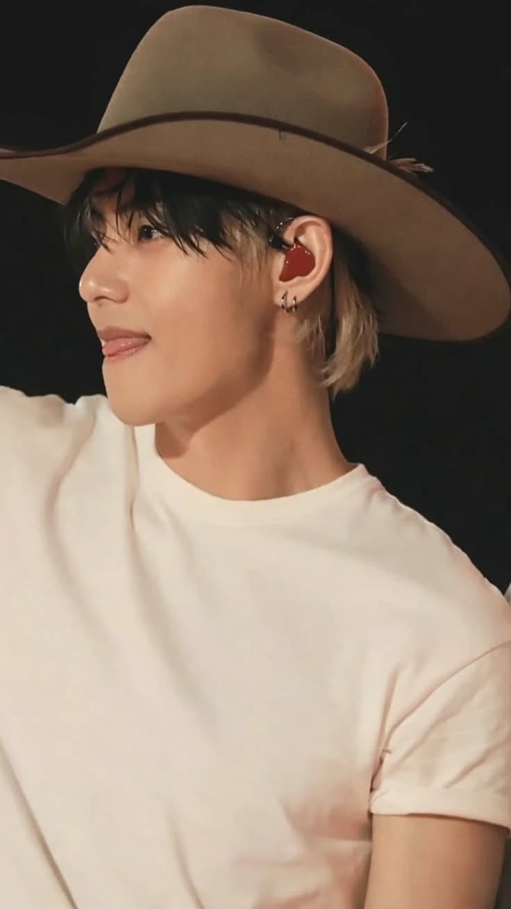 Kim Taehyung  thumbnail