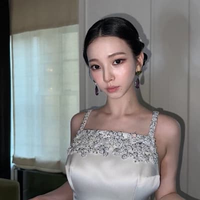 Karina thumbnail