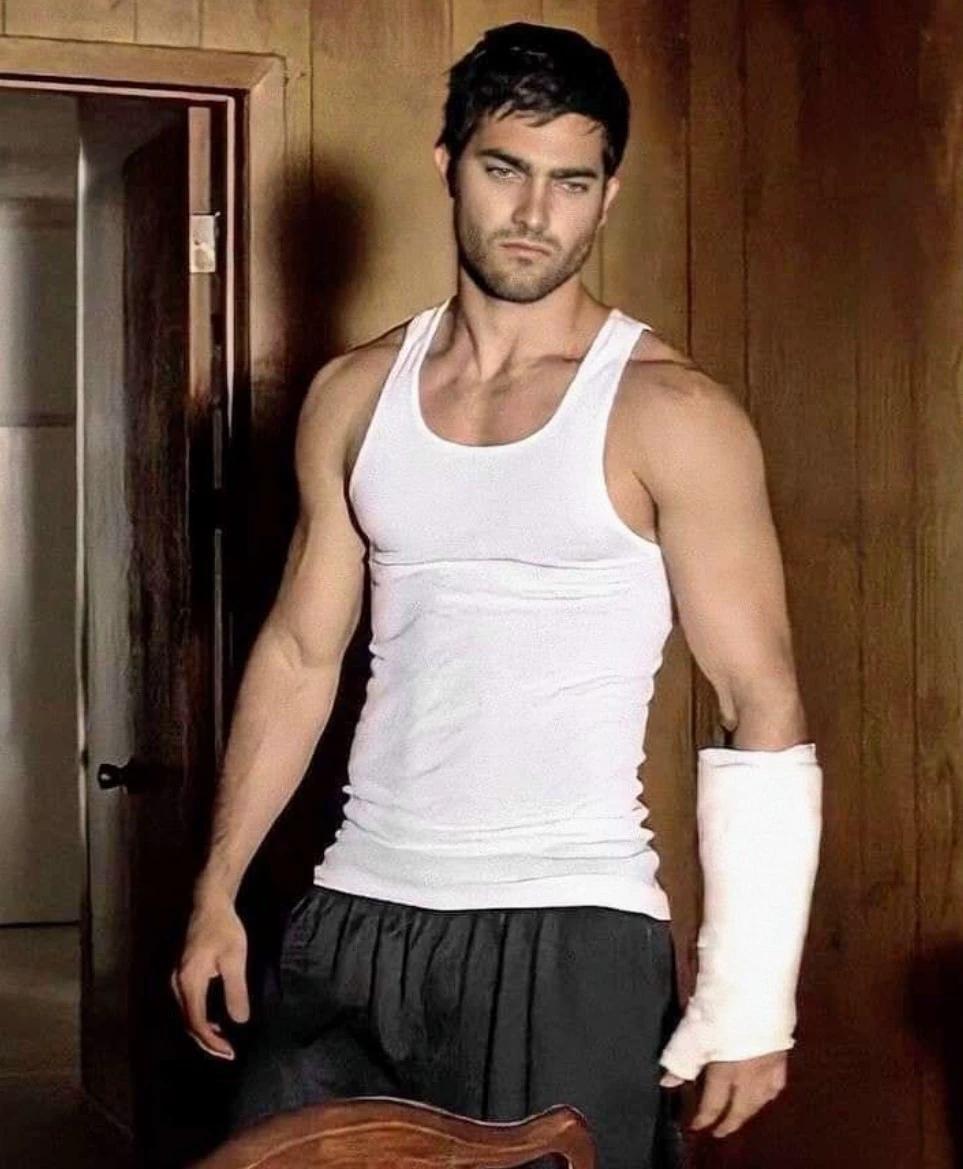 Derek Hale  thumbnail
