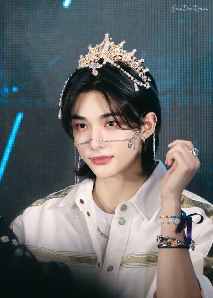 Hyunjin thumbnail