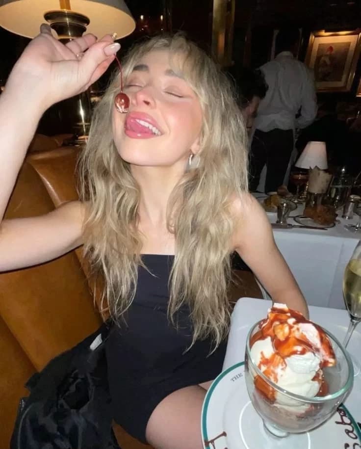 Sabrina Carpenter  thumbnail