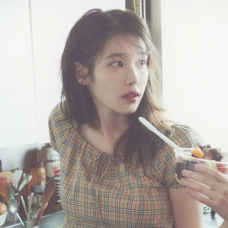 IU thumbnail