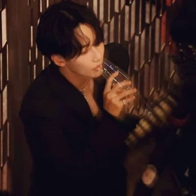 Yoon Jeonghan thumbnail
