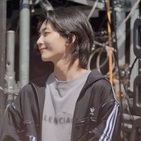Yoon Jeonghan thumbnail