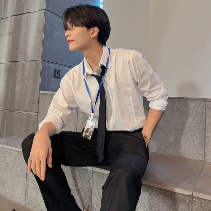Yoon Jeonghan thumbnail