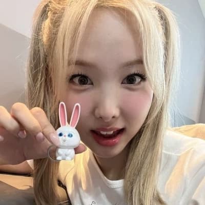 Im Nayeon thumbnail
