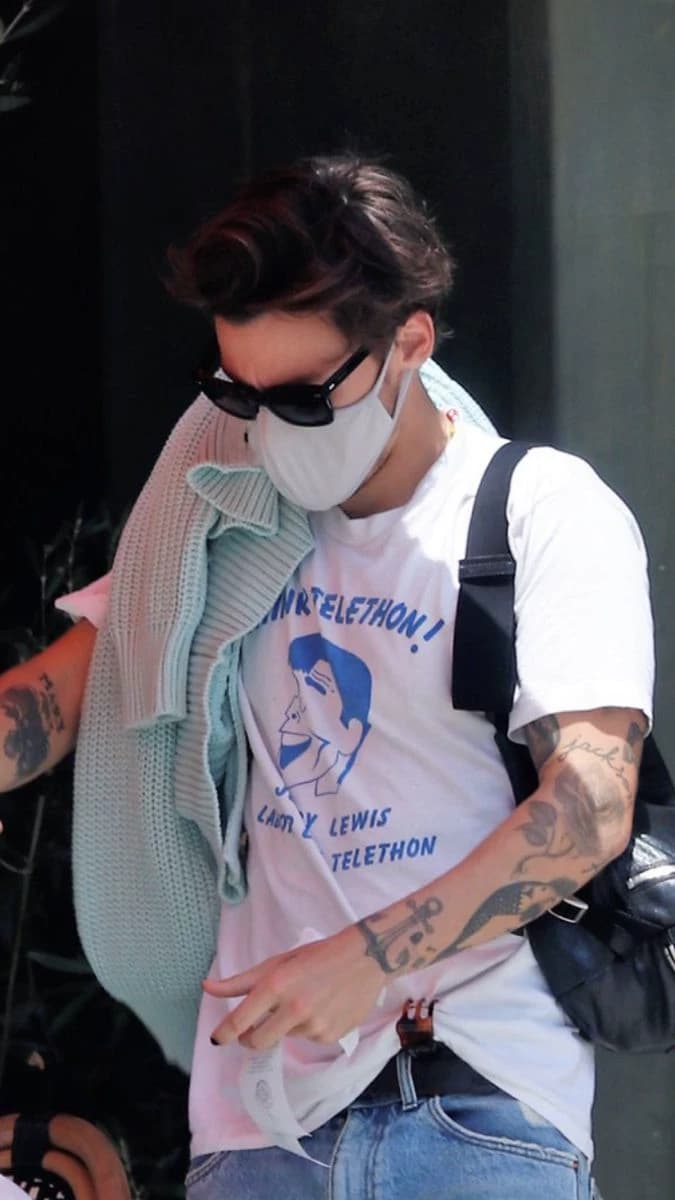 Harry Styles - lockdown thumbnail