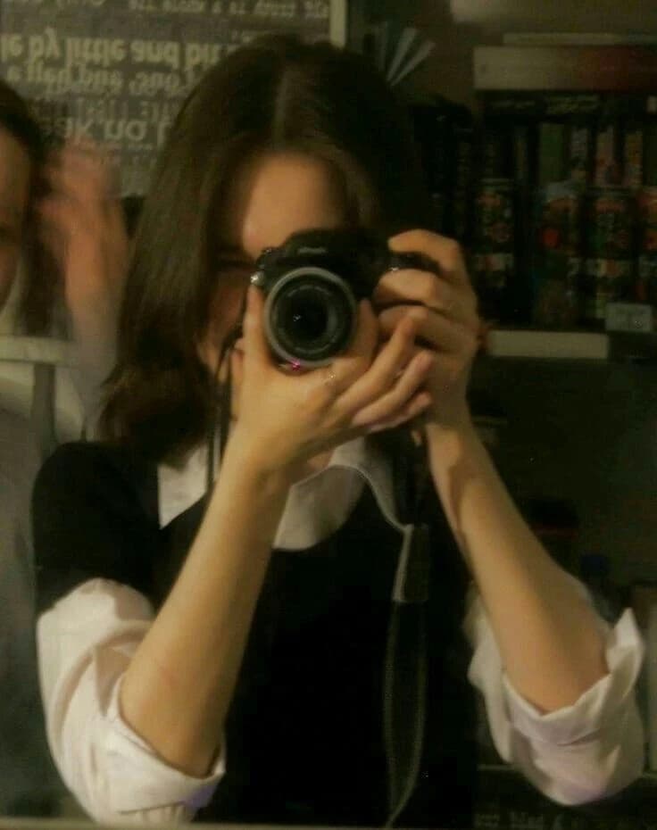 Photography girl in festival  thumbnail
