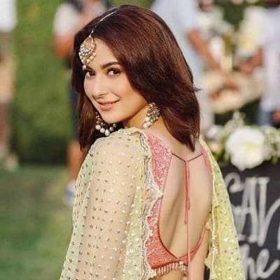 Hania Aamir thumbnail