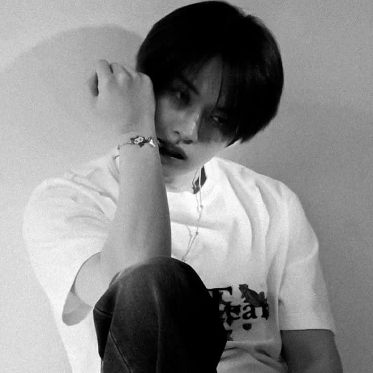 Lee know. thumbnail