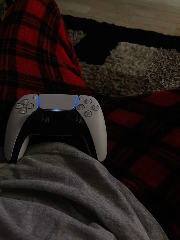 Luca (Gamer boyfriend) thumbnail