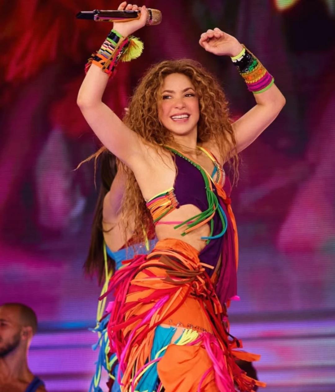 Shakira thumbnail