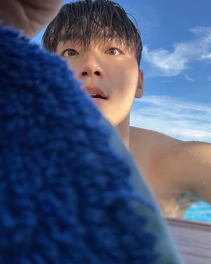 LEE MIN-JAE thumbnail