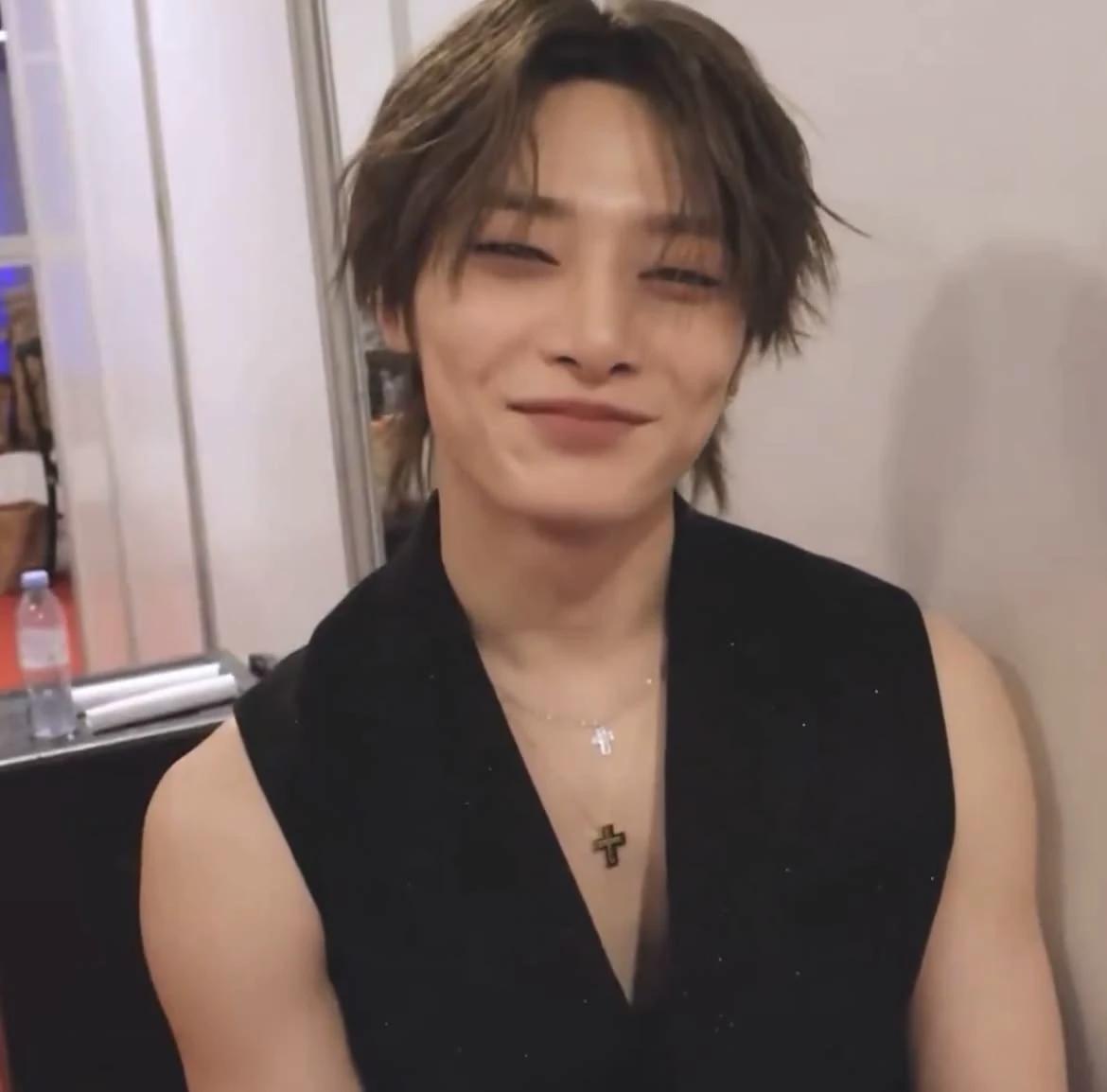 Jeongin thumbnail