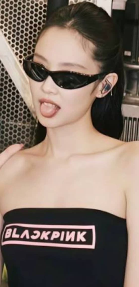 Jennie thumbnail