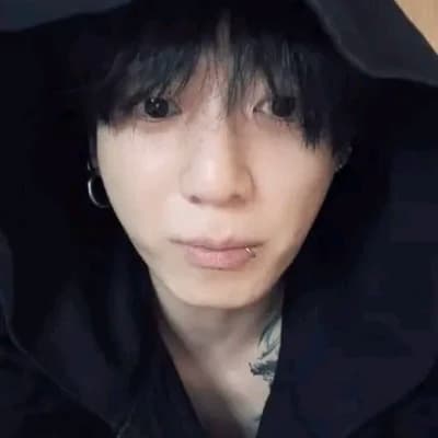 Jeon Jungkook thumbnail