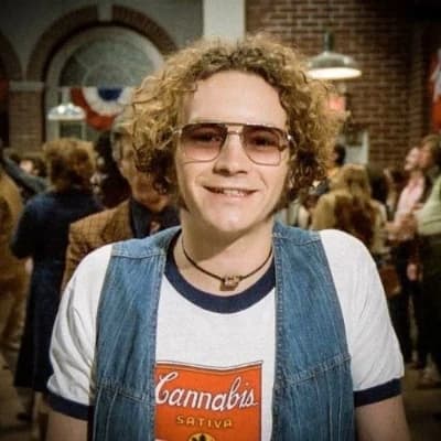 Steven Hyde thumbnail