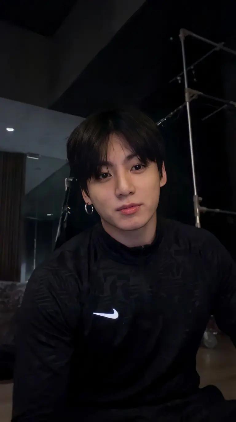 Jeon Jungkook thumbnail