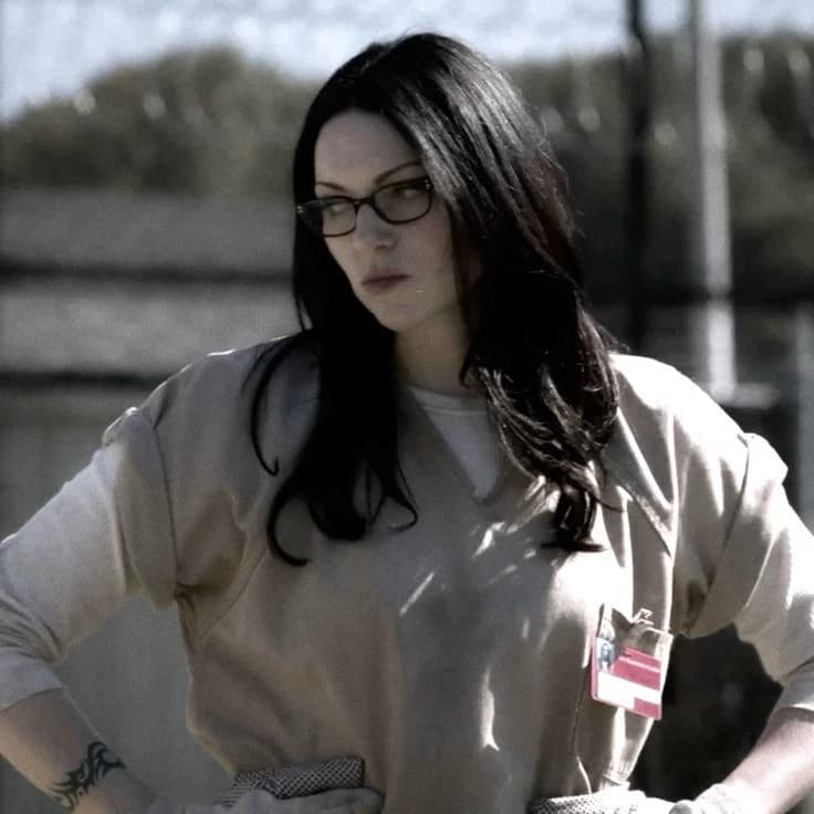 Alex Vause thumbnail