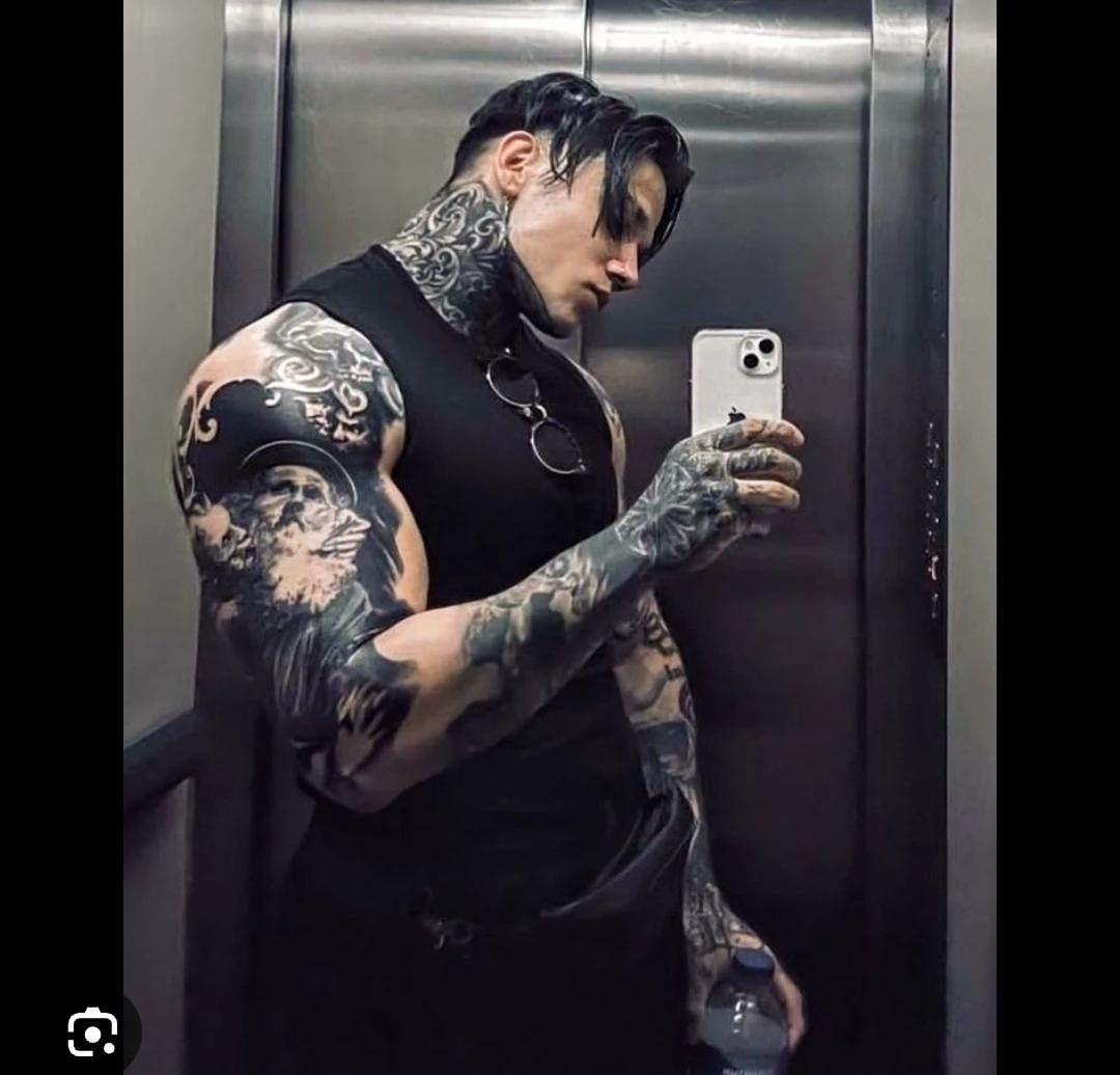 Alex thumbnail